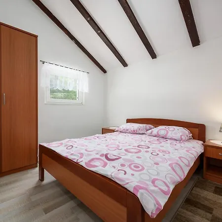 Guest house House With Umag
