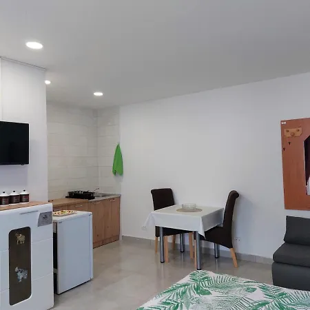 House With Guest house Umag