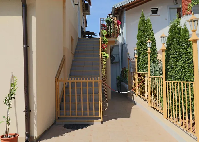 Gæstehus House With 3*