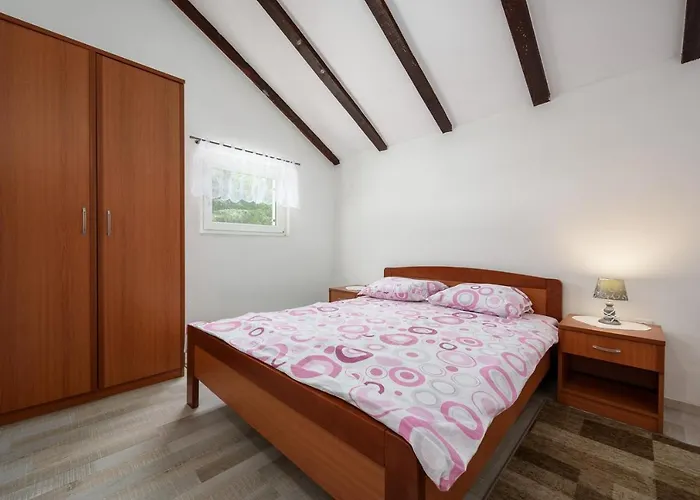 Gasthuis House With Umag