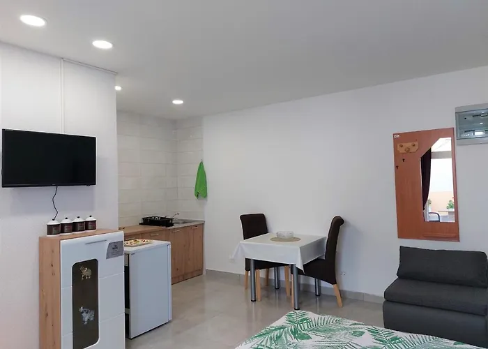 House With Gasthuis Umag